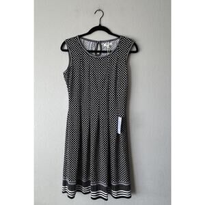 Max Studio Polka Dot Dress Women’s Size Small Stretch Pleated Striped Trim Work